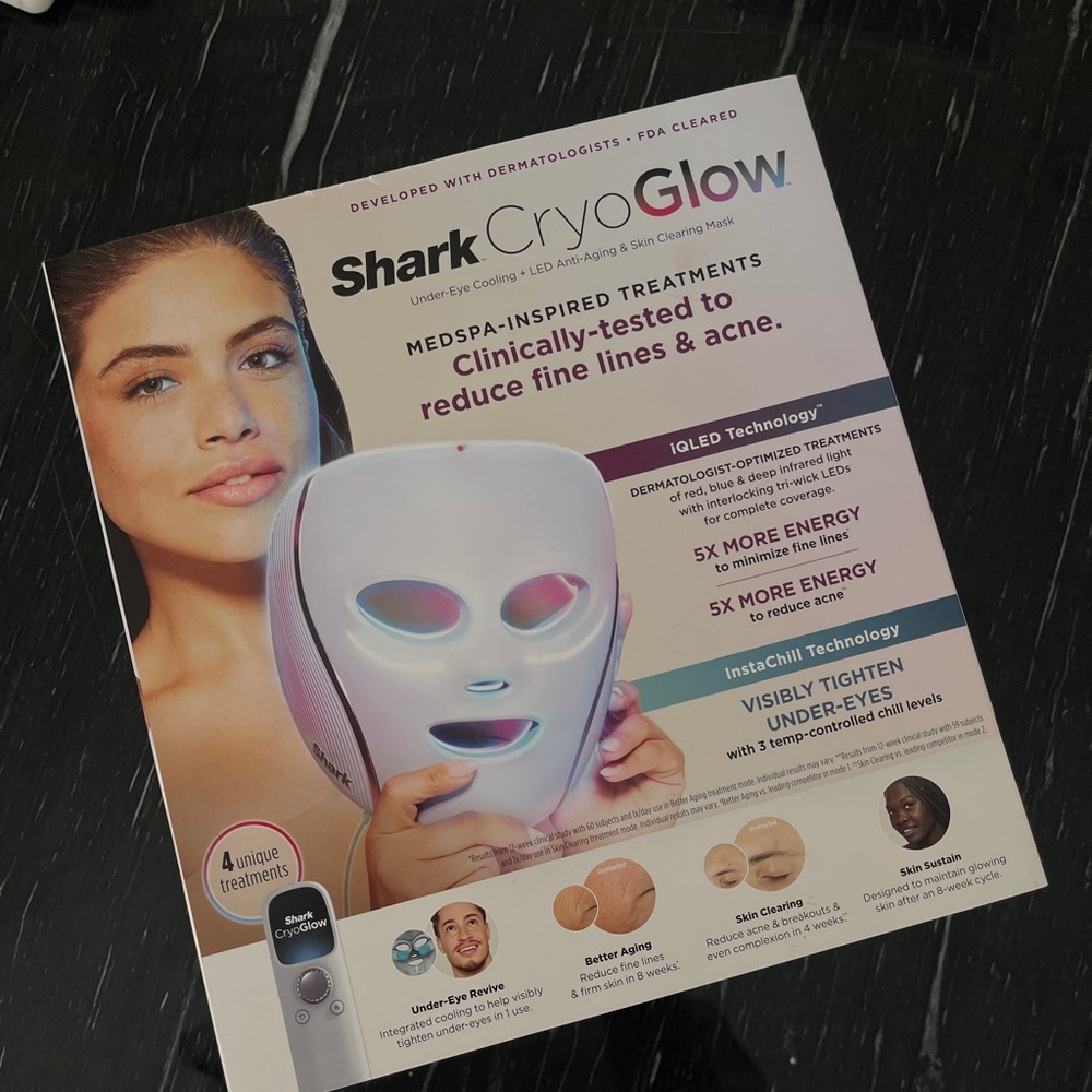 CryoGlow LED Face Mask - White